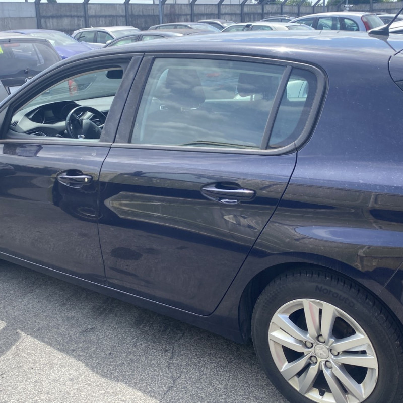 PEUGEOT 308 2 PHASE 1 1.6 HDI - 8V TURBO Photo n°18