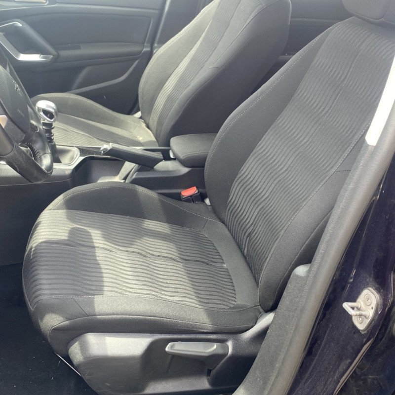 PEUGEOT 308 2 PHASE 1 1.6 HDI - 8V TURBO Photo n°23