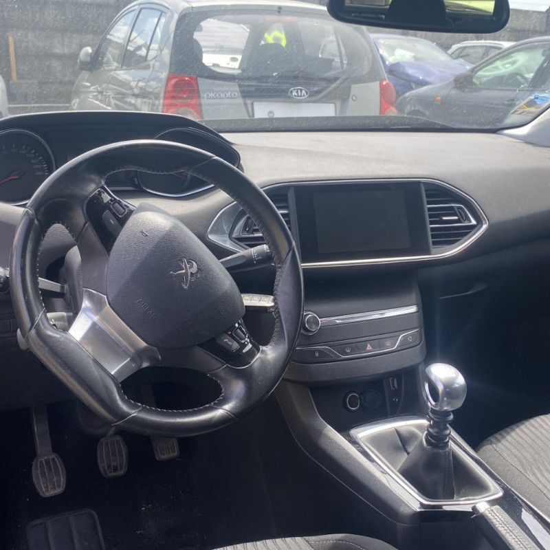 PEUGEOT 308 2 PHASE 1 1.6 HDI - 8V TURBO Photo n°26