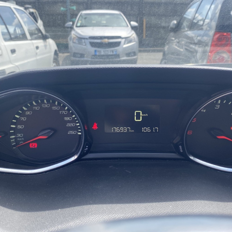PEUGEOT 308 2 PHASE 1 1.6 HDI - 8V TURBO Photo n°31