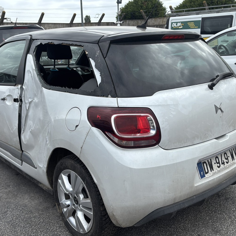 DS DS3 PHASE 2 1.2 VTI - 12V Photo n°5