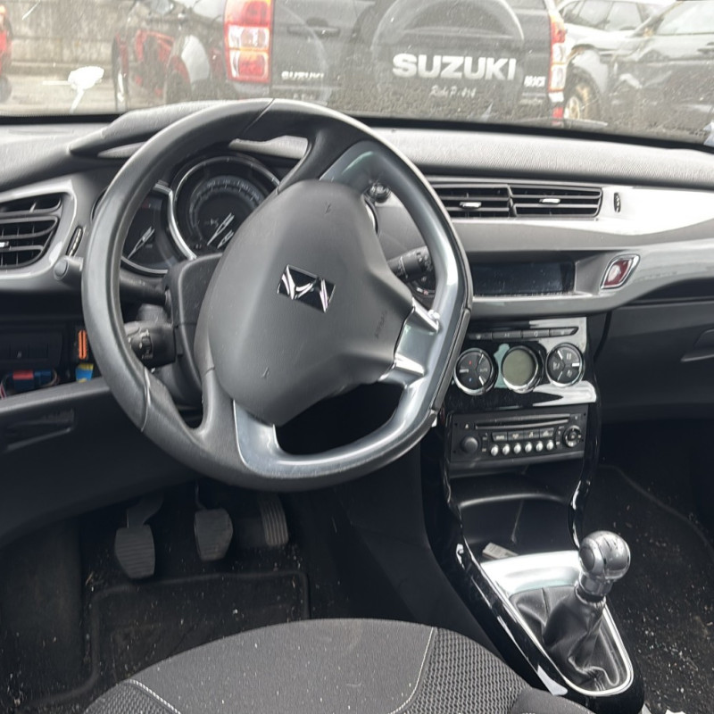 DS DS3 PHASE 2 1.2 VTI - 12V Photo n°11