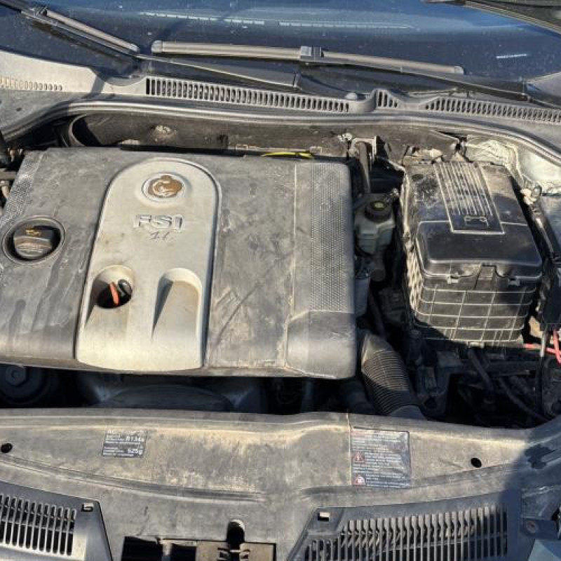 Interrupteur de leve vitre arriere gauche VOLKSWAGEN GOLF 5 Photo n°20