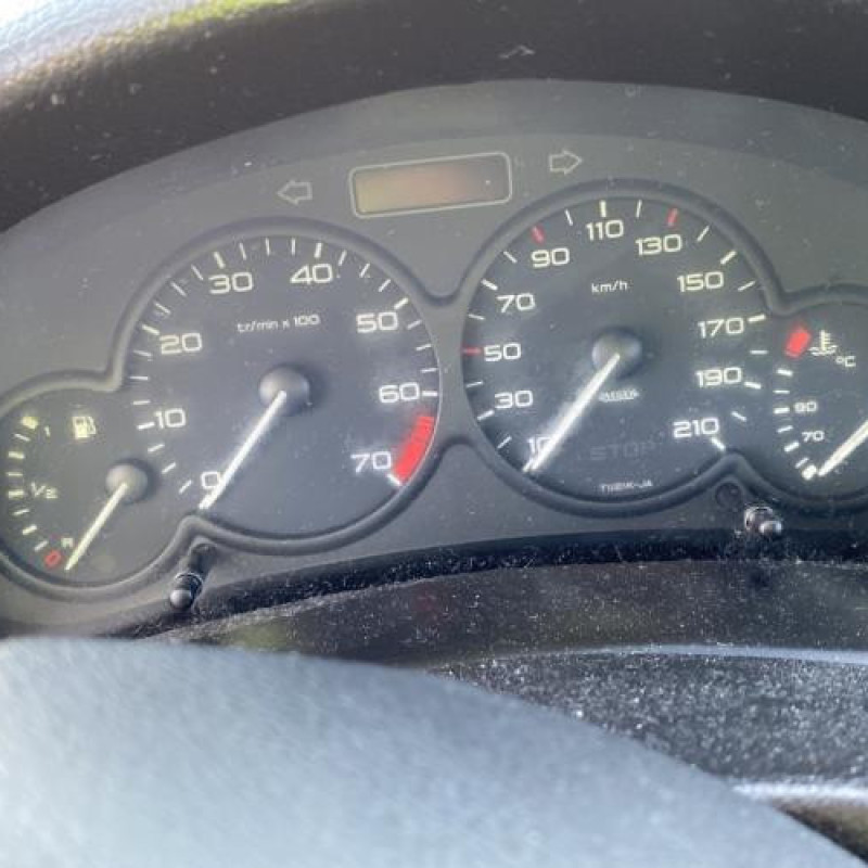 Boitier servitude moteur (BSM) PEUGEOT 206 Photo n°17