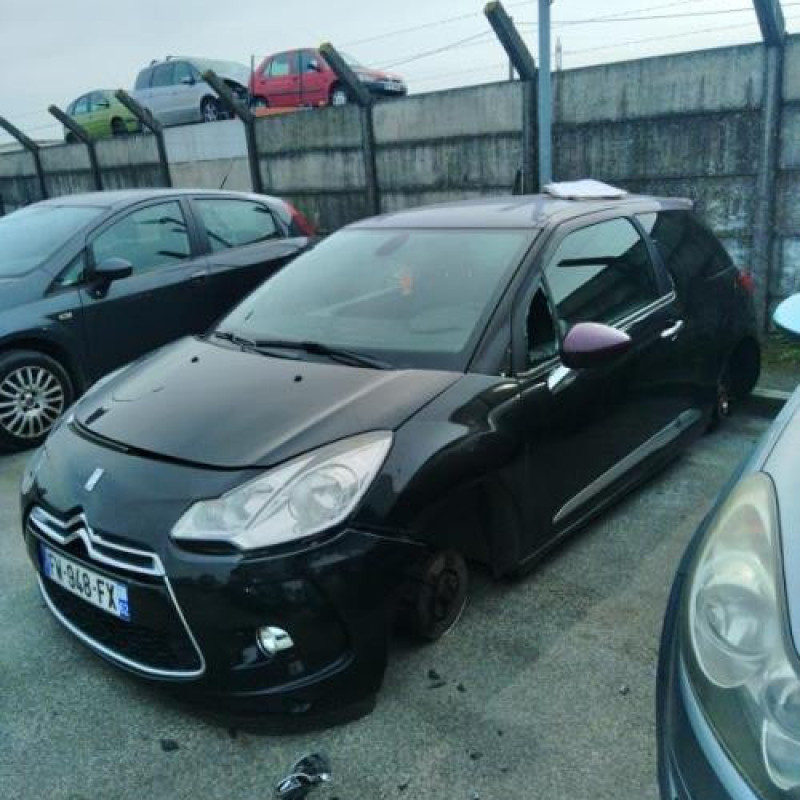 Bouton de warning CITROEN DS3 Photo n°6