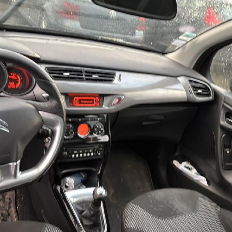 Bouchon de carburant CITROEN C3 2 Photo n°11