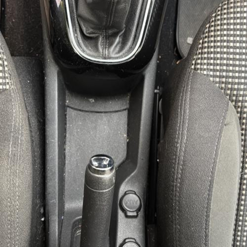 Bouchon de carburant CITROEN C3 2 Photo n°14