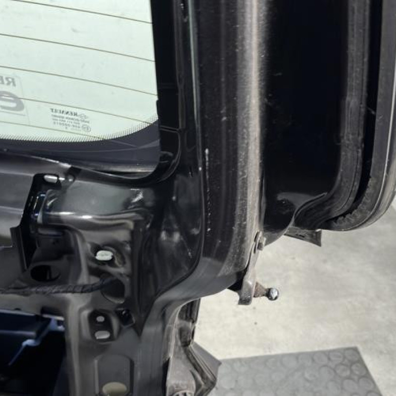 Malle/Hayon arriere RENAULT GRAND MODUS Photo n°10