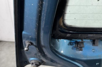 Malle/Hayon arriere VOLKSWAGEN TOURAN 1