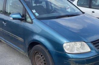 Malle/Hayon arriere VOLKSWAGEN TOURAN 1