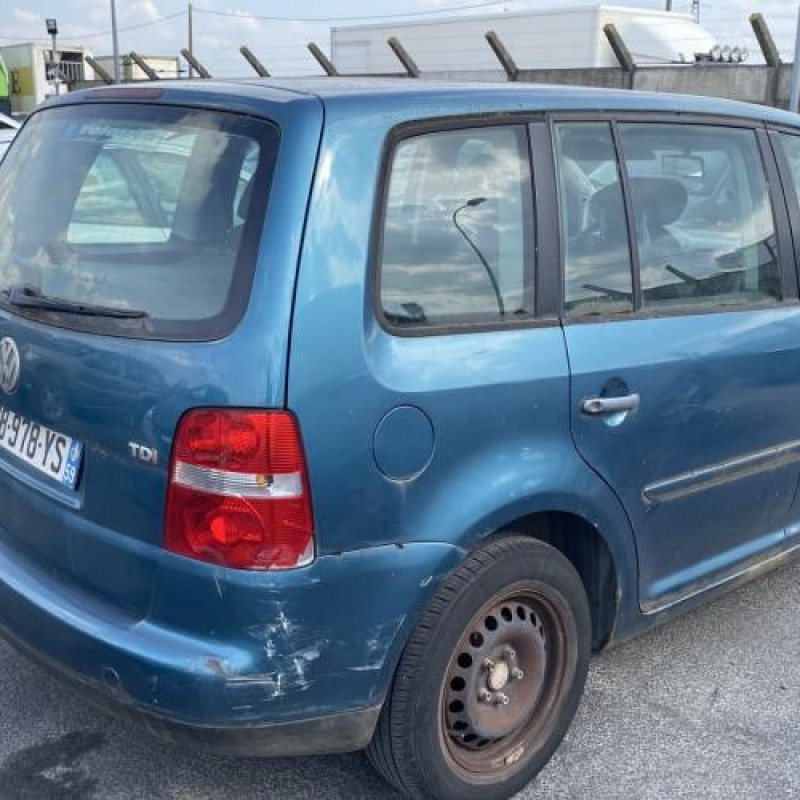 Malle/Hayon arriere VOLKSWAGEN TOURAN 1 Photo n°16