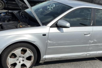 Eclairage de plaque AUDI A3 2