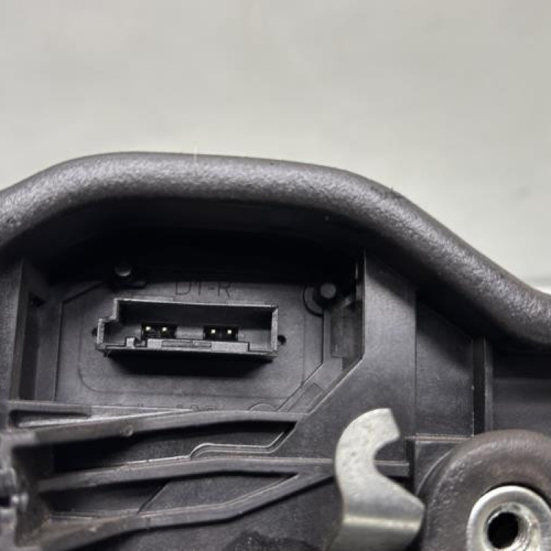 Serrure arriere droit BMW SERIE 1 F20 Photo n°4