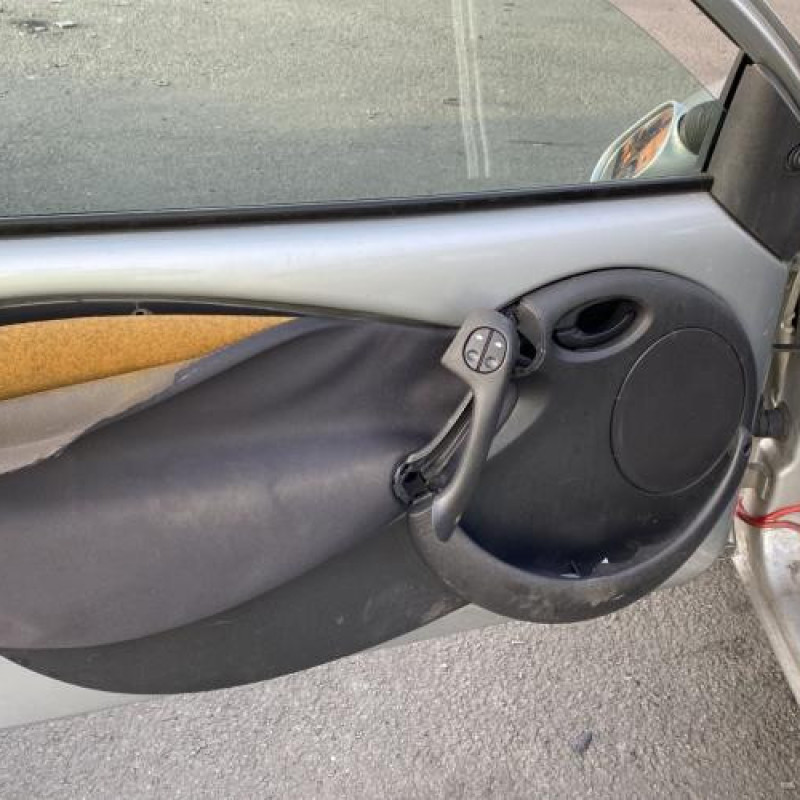 Serrure avant gauche FORD KA 1 Photo n°15