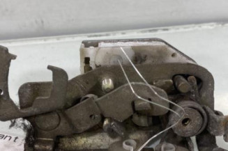 Serrure avant droit RENAULT MASTER 1