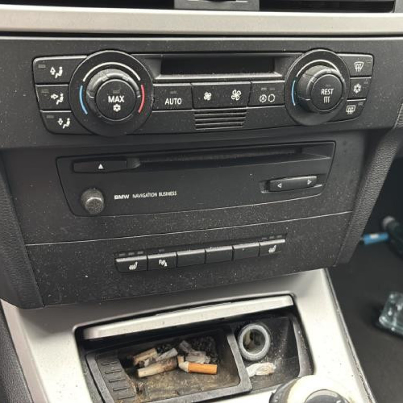 Pretensionneur de ceinture avant droit BMW SERIE 3 E91 Photo n°20