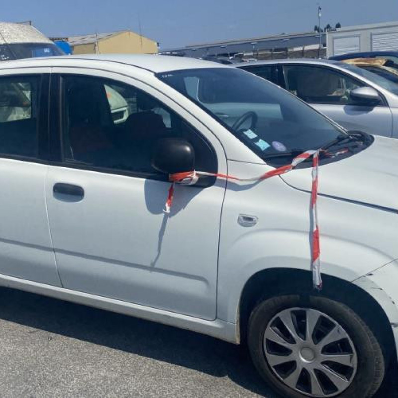 Bouchon de carburant FIAT PANDA 3 Photo n°7