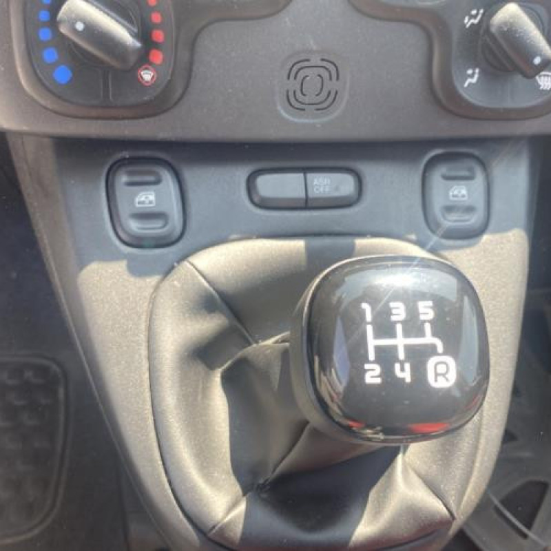 Bouchon de carburant FIAT PANDA 3 Photo n°17