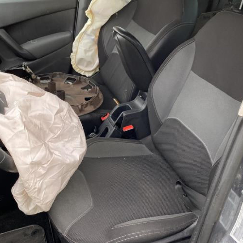 Absorbeur de pare choc arriere CITROEN C3 2 Photo n°10