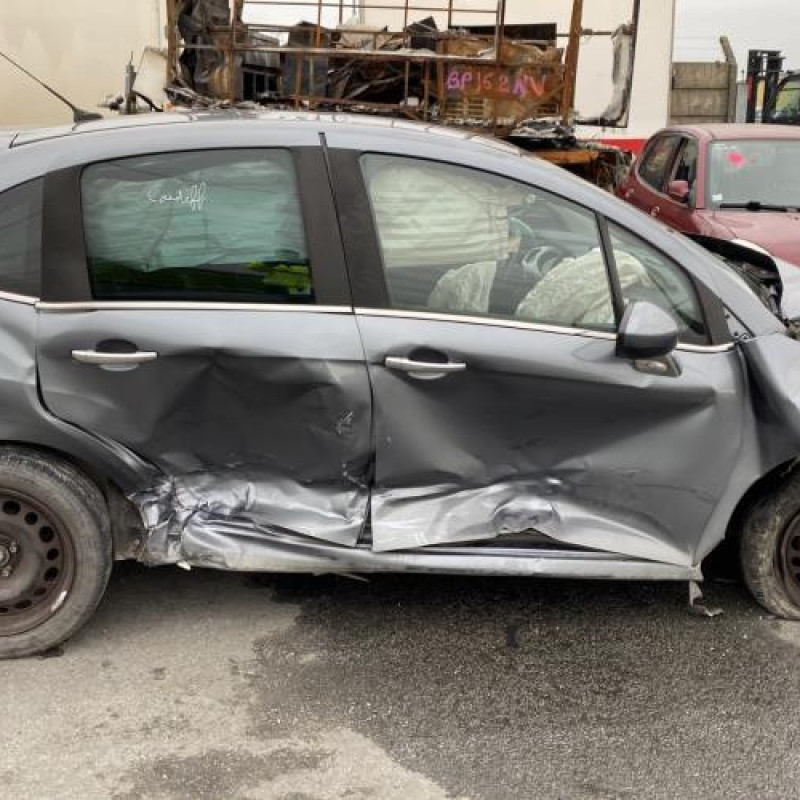 Feu arriere secondaire droit (feux) CITROEN C3 2 Photo n°6