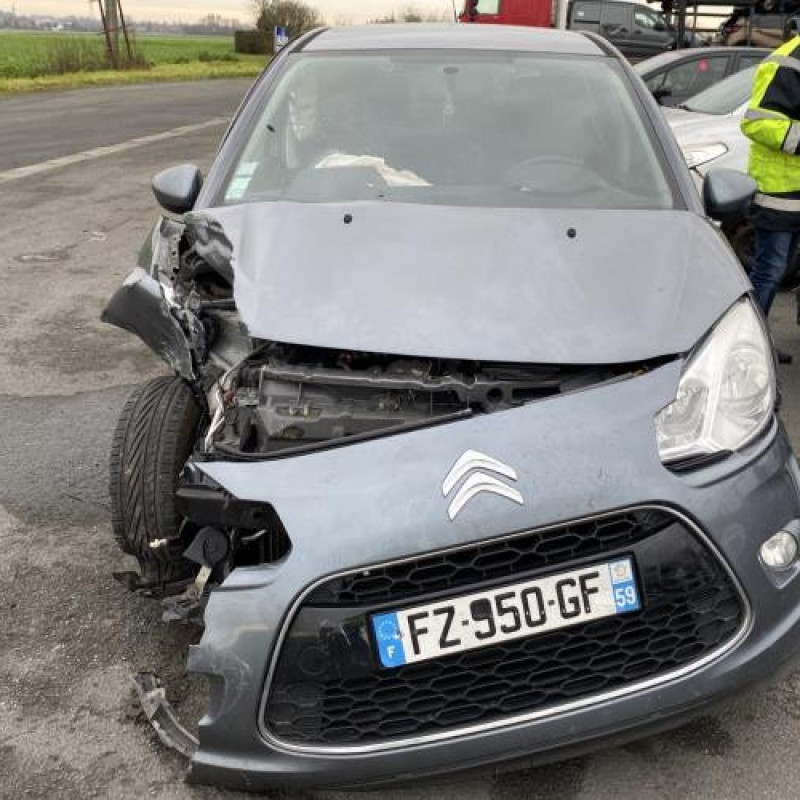 Feu arriere secondaire droit (feux) CITROEN C3 2 Photo n°8