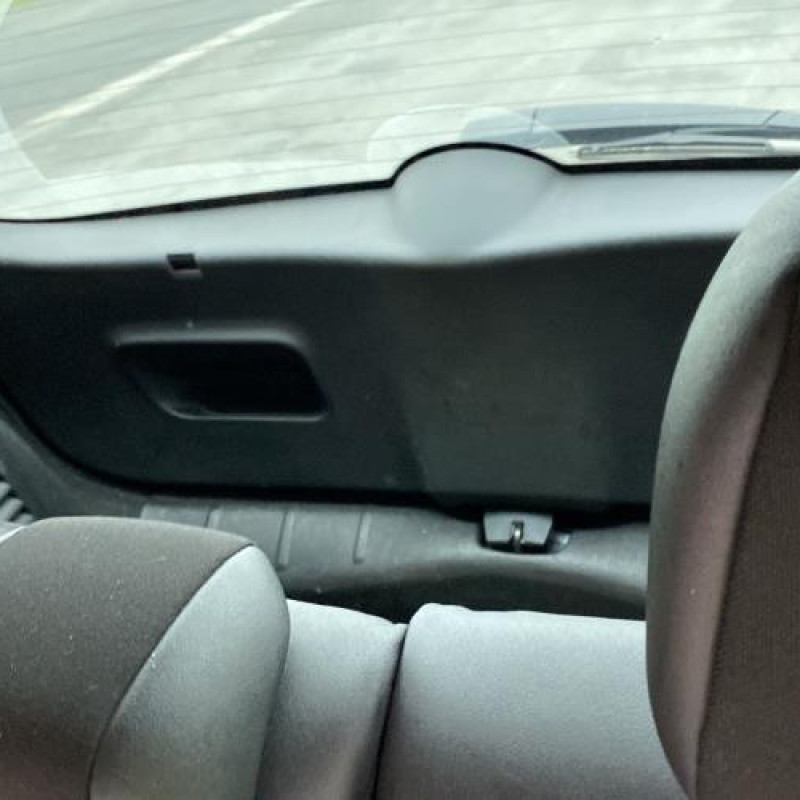 Feu arriere secondaire droit (feux) CITROEN C3 2 Photo n°12