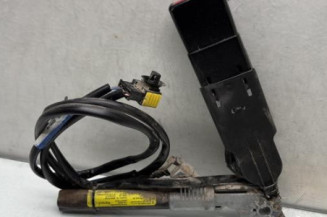 Pretensionneur de ceinture avant gauche RENAULT KANGOO 1