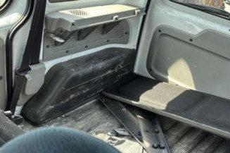 Serrure avant droit RENAULT KANGOO 1
