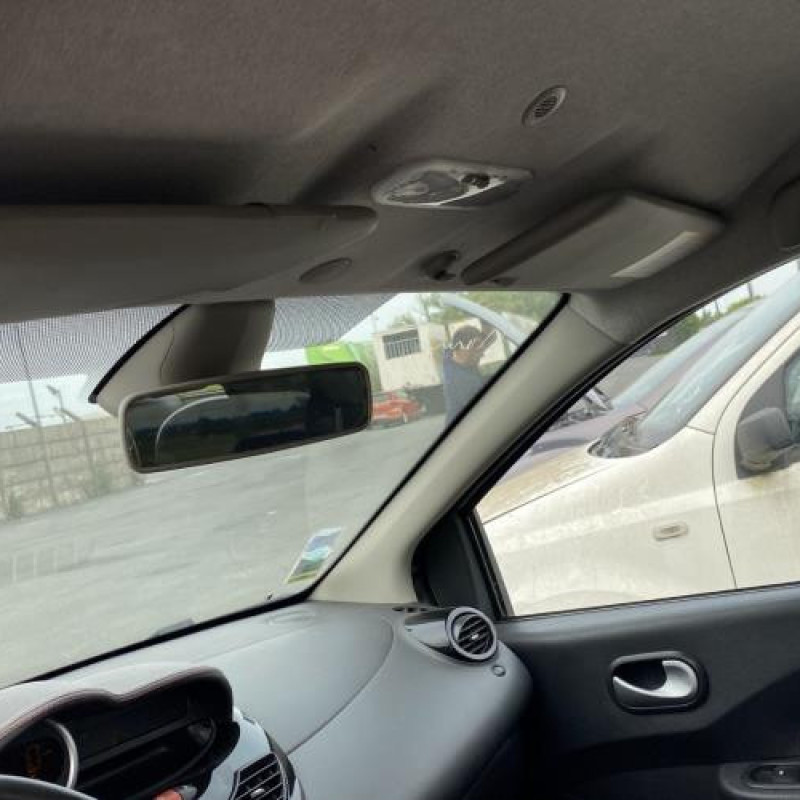 Pretensionneur de ceinture avant droit RENAULT TWINGO 2 Photo n°19