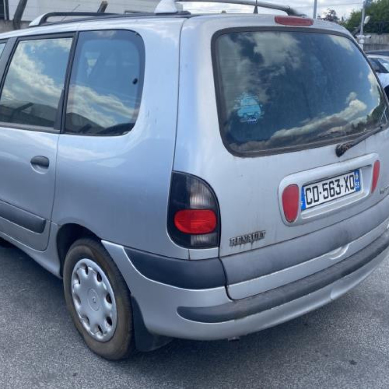 Anti brouillard gauche (feux) RENAULT ESPACE 3 Photo n°4
