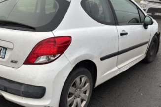Pare choc arriere PEUGEOT 207