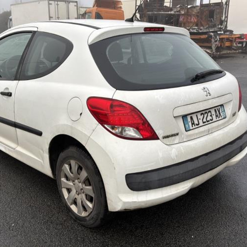 Pare choc arriere PEUGEOT 207 Photo n°10