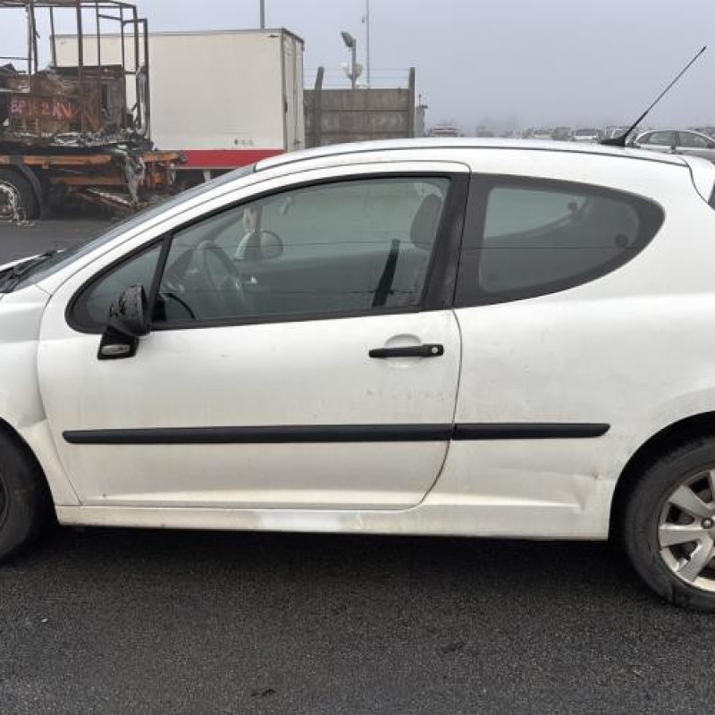 Pare choc arriere PEUGEOT 207 Photo n°13