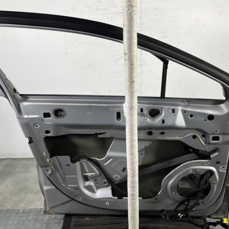 Porte avant gauche CITROEN C5 2 Photo n°4