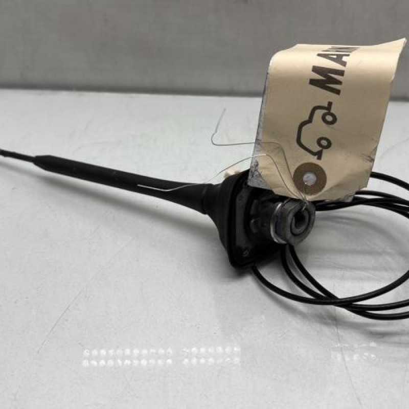 Antenne RENAULT CLIO 4 Photo n°3