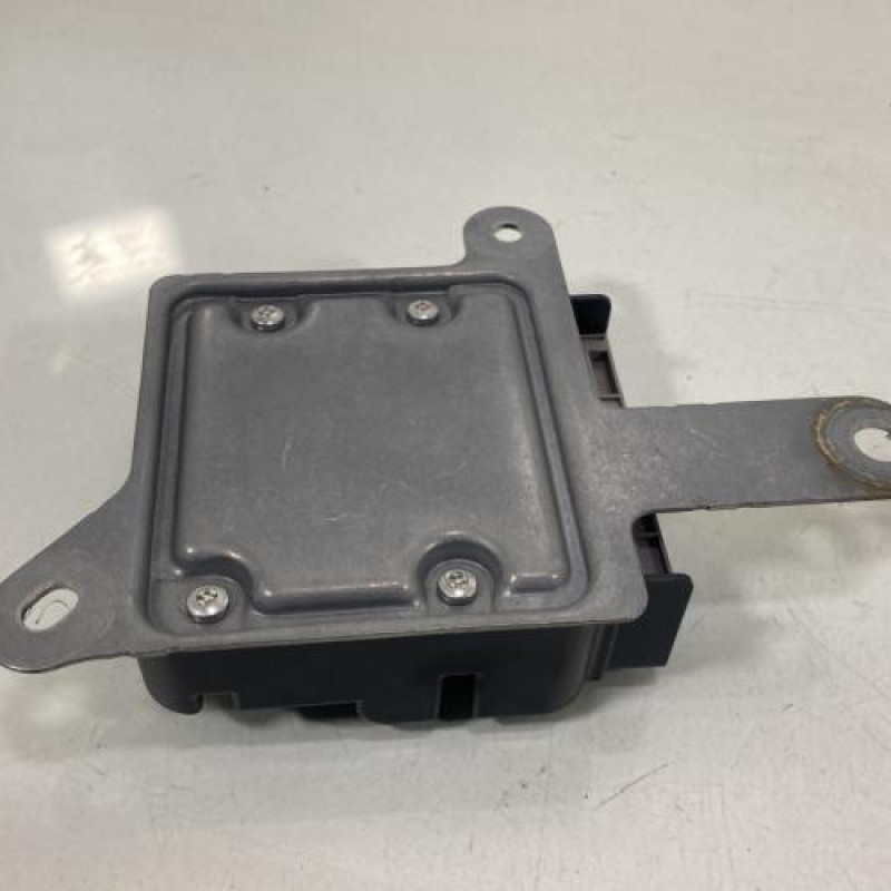 Boitier air bag RENAULT CLIO 4 Photo n°1