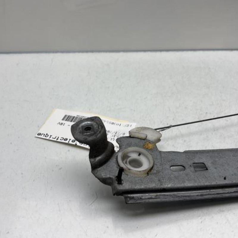 Leve vitre electrique avant droit RENAULT SCENIC 2 Photo n°2
