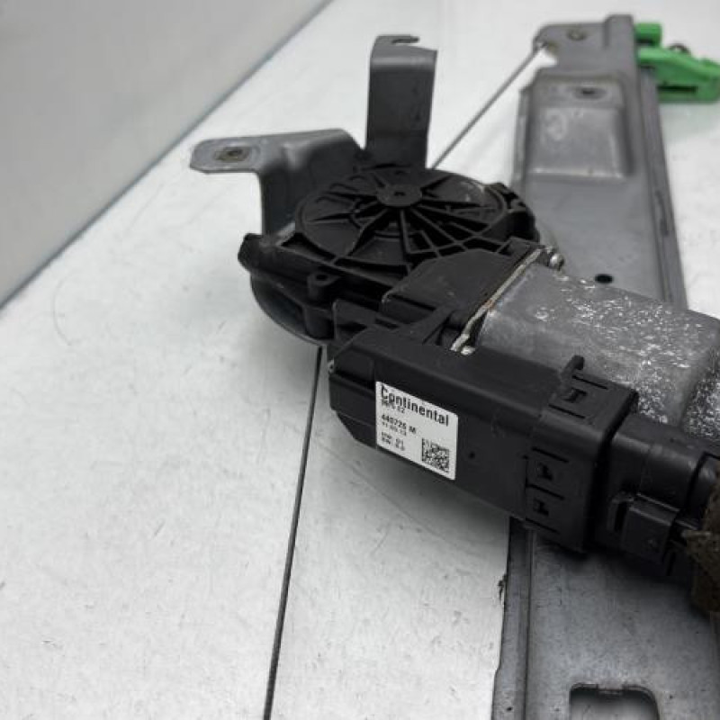Leve vitre electrique avant droit RENAULT SCENIC 2 Photo n°4