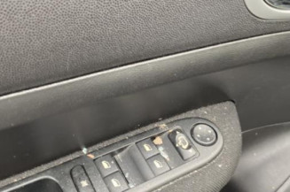 Serrure avant droit PEUGEOT 307