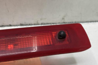 Feu arriere stop central RENAULT CLIO 3