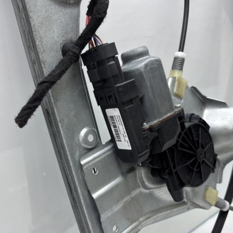 Leve vitre electrique avant gauche RENAULT CLIO 3 Photo n°5