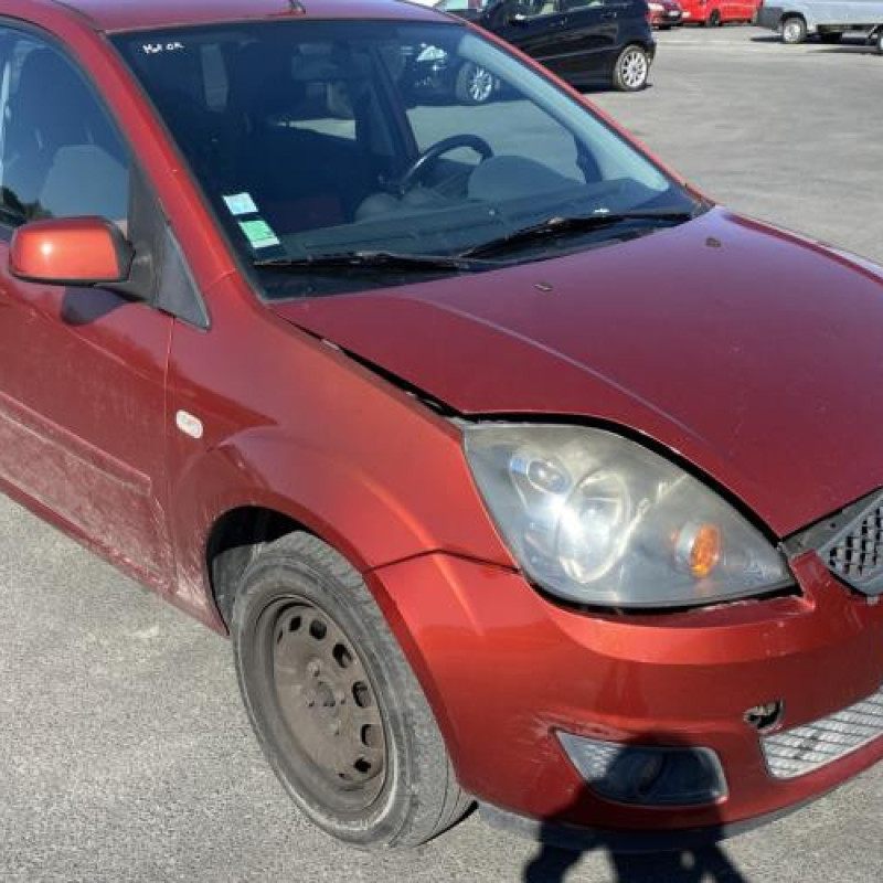 Aile avant gauche FORD FIESTA 5 Photo n°6