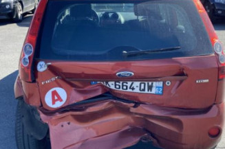 Aile avant gauche FORD FIESTA 5