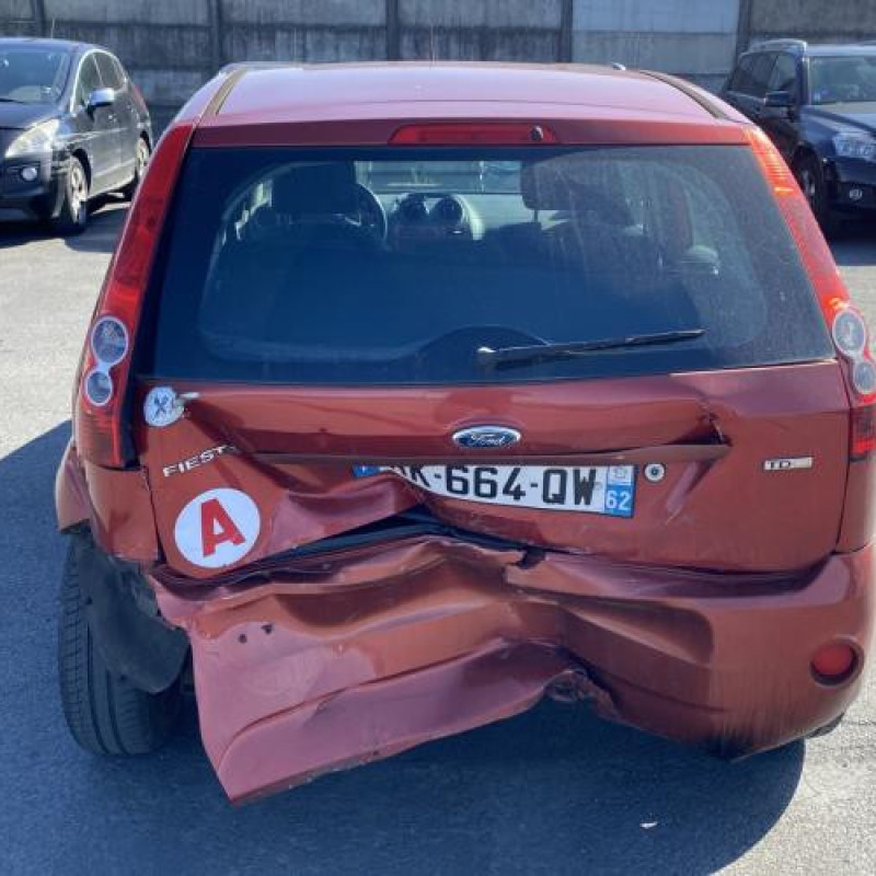 Aile avant gauche FORD FIESTA 5 Photo n°9