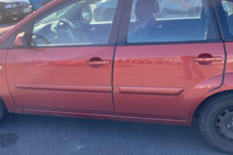 Aile avant gauche FORD FIESTA 5