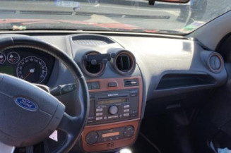 Aile avant gauche FORD FIESTA 5