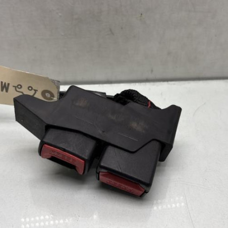 Attache ceinture arriere droit RENAULT CLIO 3