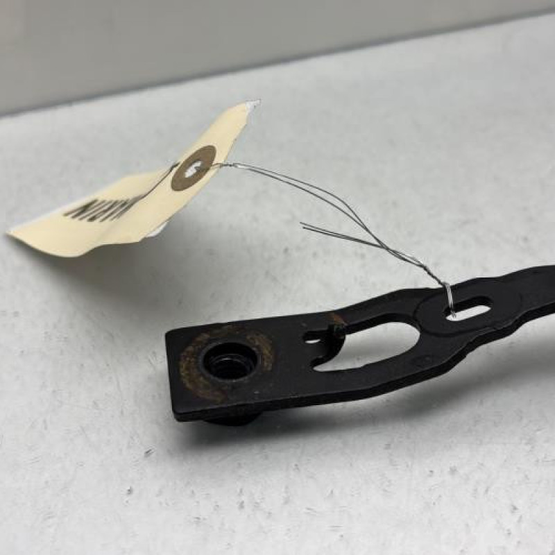 Attache ceinture avant droit RENAULT LAGUNA 3 Photo n°2