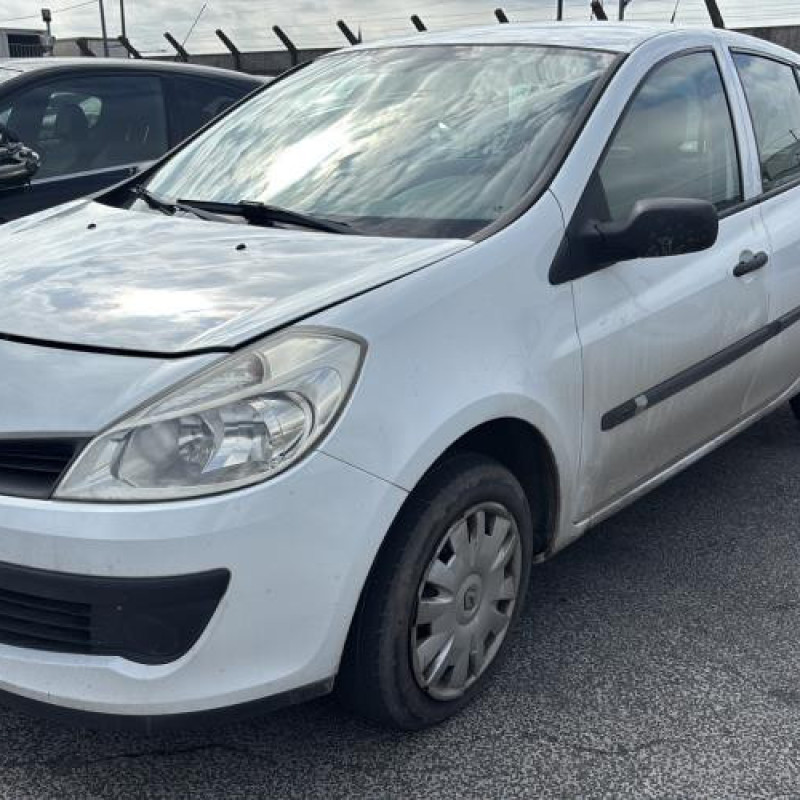 Aile avant droit RENAULT CLIO 3 Photo n°5