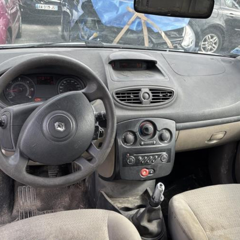 Aile avant droit RENAULT CLIO 3 Photo n°16